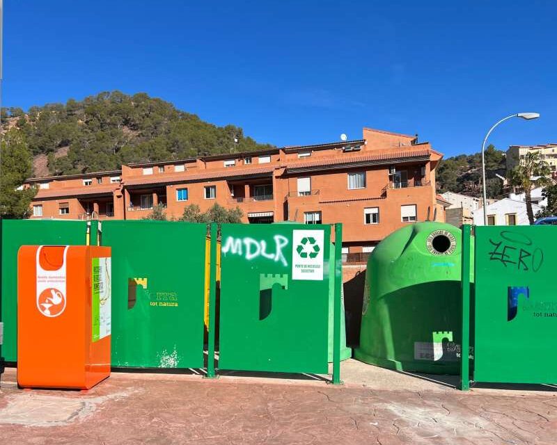 Serra instal·la tres contenidors per a la recollida d’oli usat￼