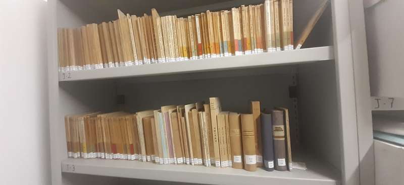 La biblioteca Tamarit d’Oliva posa a disposició del públic el fons bibliogràfic d’Alfons Verdeguer￼