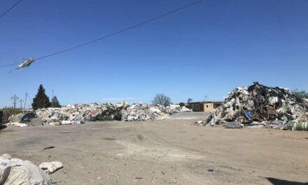 Denuncien un macroabocador il·legal amb les dimensions d’un camp de futbol en el terme municipal d’Aldaia￼