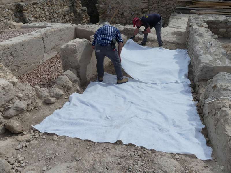 Patrimoni està enllestint la restauració i consolidació dels magatzems de l’alcassaba del castell de Bairén