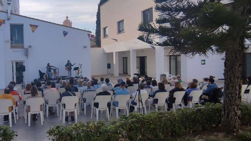 Canet d’en Berenguer camina de la mano de Estellés