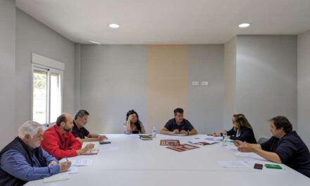 La Comissió Iberfesta 2024 d’Olocau celebra la seua cinquena reunió preparatòria