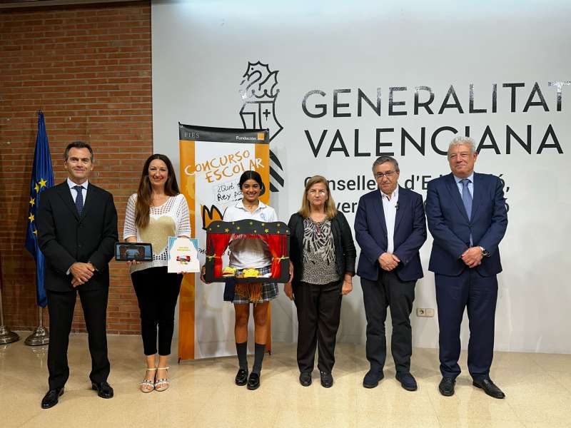 Una alumna d’ESO de Massanassa guanya el concurs ‘Què és un rei per a tu?’ a la Comunitat Valenciana