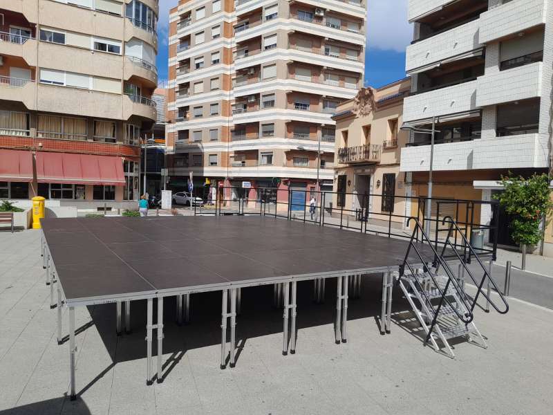 Sedaví estrena nou entarimat amb motiu de les festes