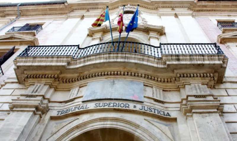 El TSJ dona la raó al STEPV i desestima el recurs de la Conselleria contra la suspensió cautelar de la denúncia dels acords de plantilles