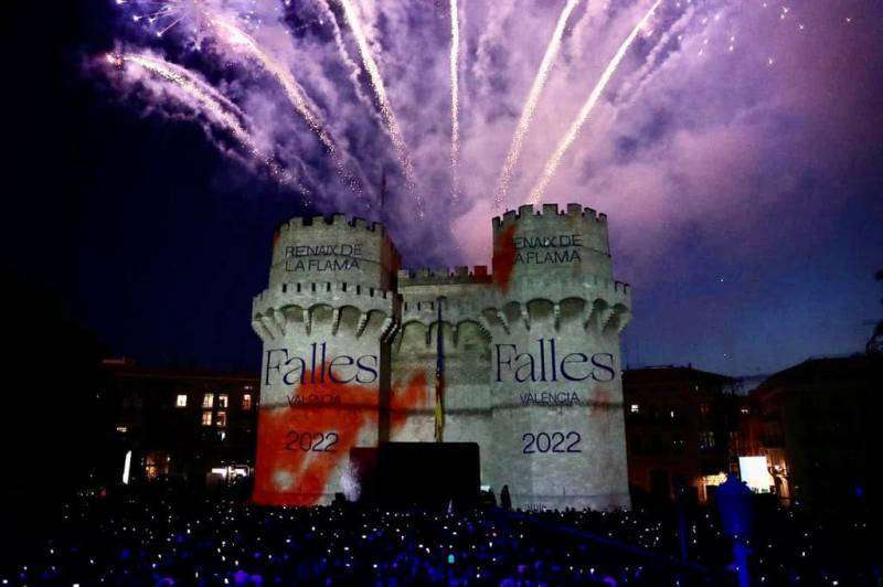 La Crida de les Falles 2025 comptarà amb veus valencianes en directe, l’Escolania, un ballet aeri, música i pólvora, en l’espectacle “Despertant els nostres cors”