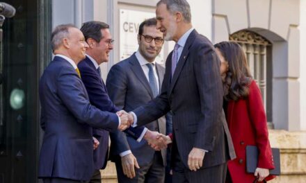 Els reis visiten València per a conéixer l’evolució de la recuperació després de la DANA