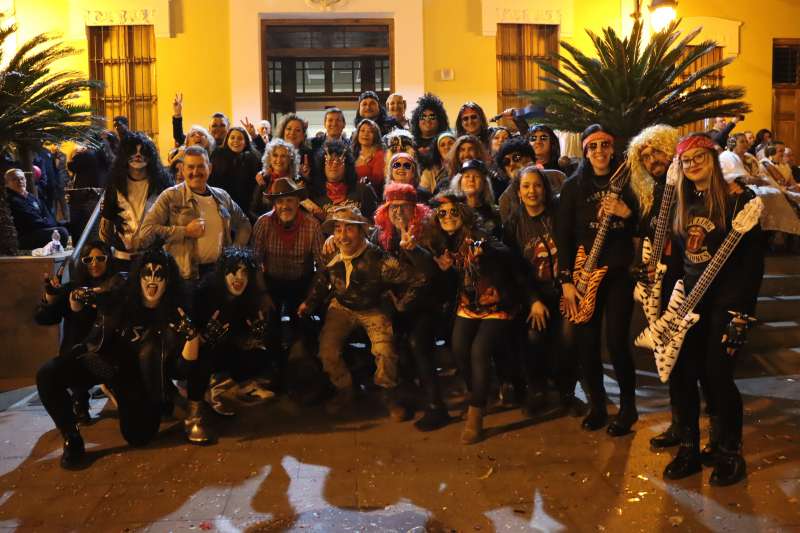 Disfresses, sàtira i crítica en la Cavalcada de l’Humor 2025 de Burjassot