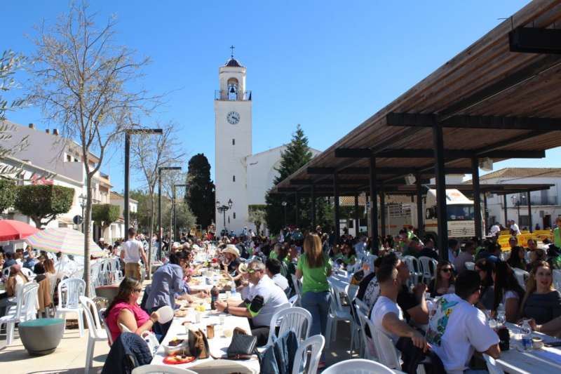 Sant Antoni de Benaixeve reunix més de 2.000 persones en una Festa de la Segregació amb un èxit sense precedents