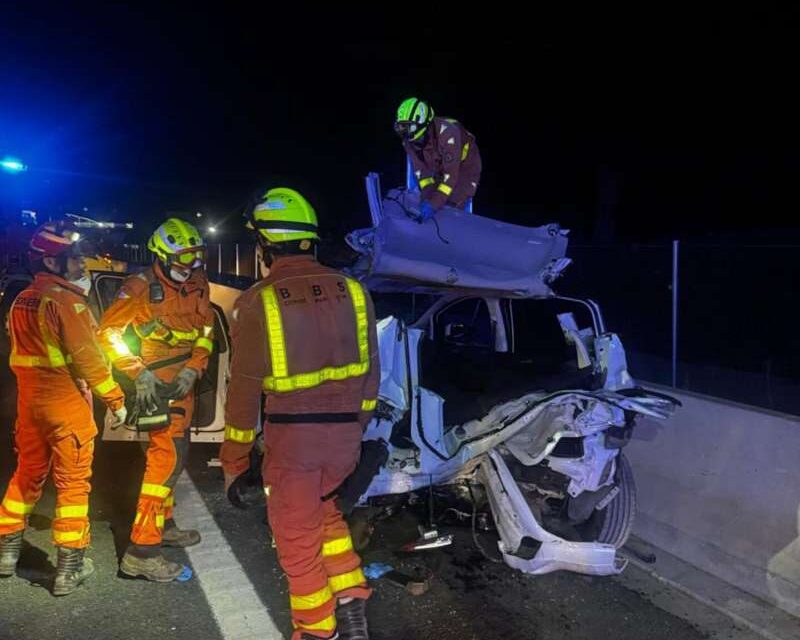 Un accident en la V-21 a l’altura de La Pobla de Farnals causa cinc ferits