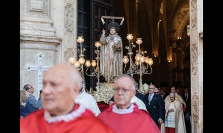 València calfa motors per a la festivitat de Sant Vicent Ferrer
