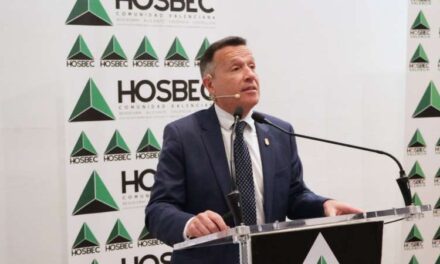 Monferrer: “Burriana travessa el moment perfecte per a atraure inversions a causa de la gran transformació que s’està produint en la nostra façana marítima”