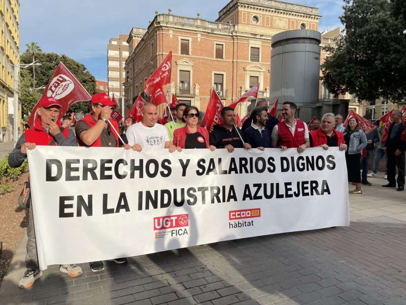 Els sindicats de la ceràmica anuncien vaga si no hi ha avanços en la negociació del conveni