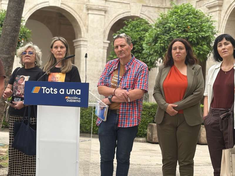 Els familiars de les víctimes de la dana organitzaran un funeral d’Estat laic al costat del Govern