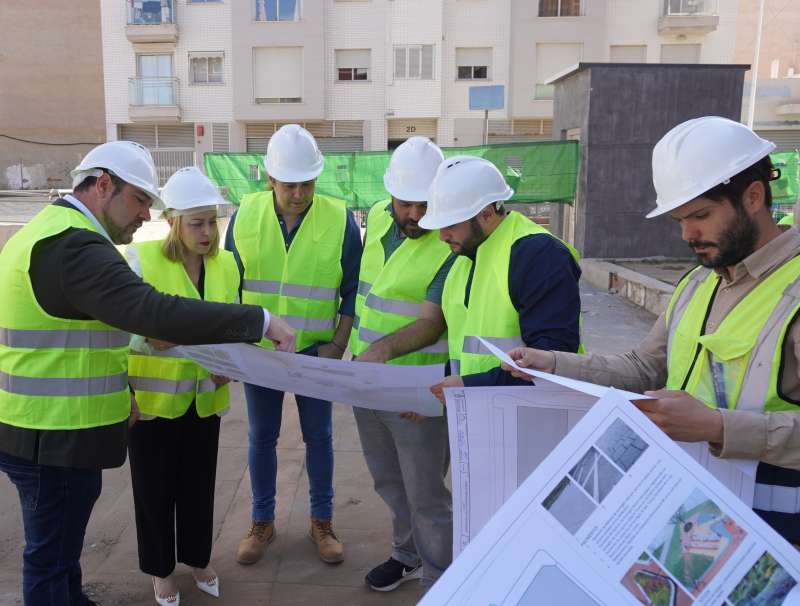 Avança la renovació de la plaça Vicente Barberà de Manises amb una inversió de 1,4 milions