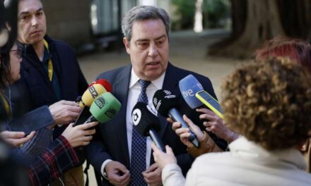 Vox retira el seu intent de limitar el finançament de l’Acadèmia Valenciana de la Llengua