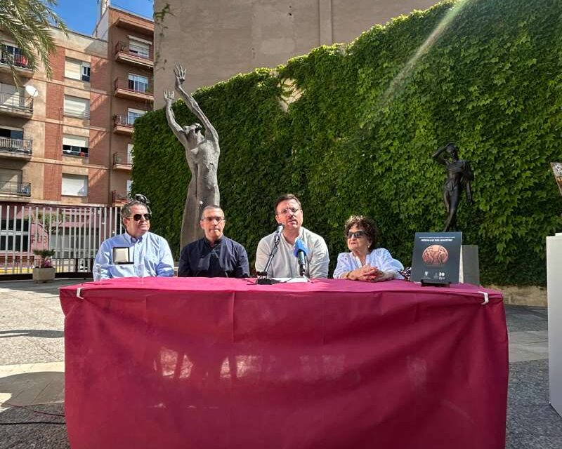 Nules presenta el llibre que commemora el 30 aniversari del Museu de Medallística Enrique Giner
