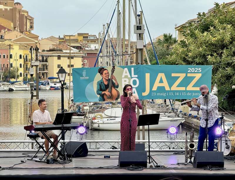 La varietat d’estils musicals i ritmes d’Alborajazz porten al festival d’enguany a l’èxit