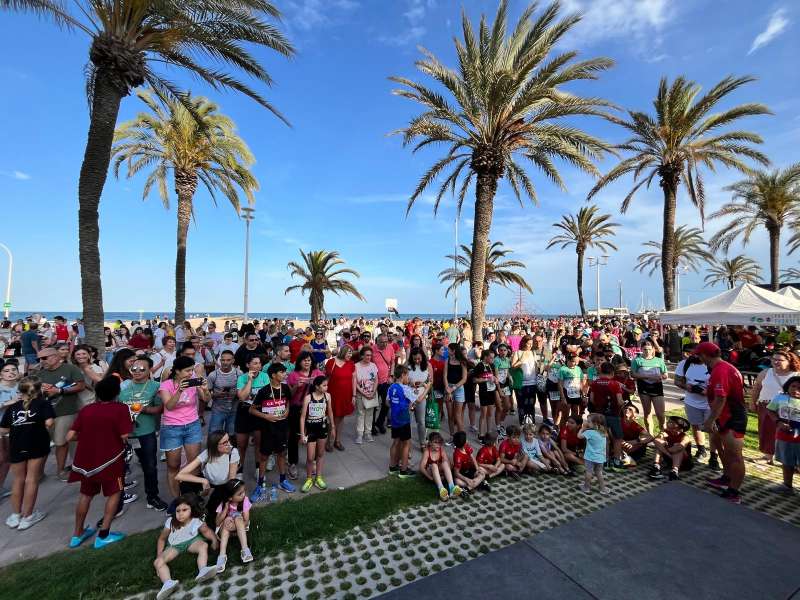 Més de 1.000 atletes participen en la III 5K Platja La Pobla de Farnals