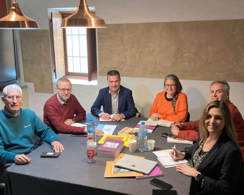 Fundació Horta Sud, Caixa Popular i Càritas sumen forces per reactivar el comerç local després de la dana