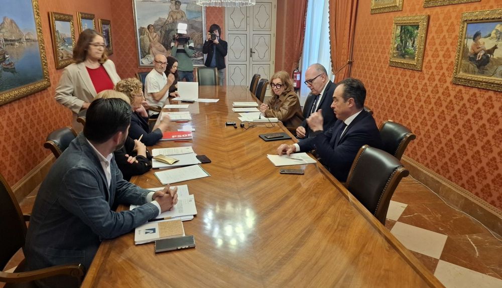 La comissió municipal dels habitatges dels Naus cita al adminstrador dels habitatges públics