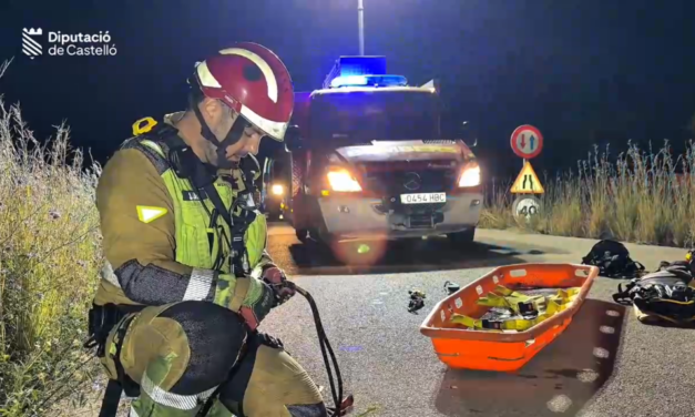 Rescaten als dos ocupants d’un vehicle precipitat en el riu Millars a Vila-real