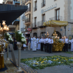 Vila-real vist els seus carrers per al Corpus Christi amb altars i processó